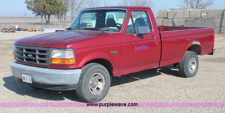 image for item W9269 1996 Ford F150 pickup truck