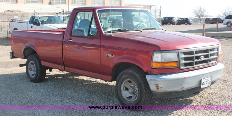 image for item W9269 1996 Ford F150 pickup truck