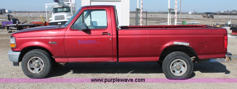 image for item W9269 1996 Ford F150 pickup truck