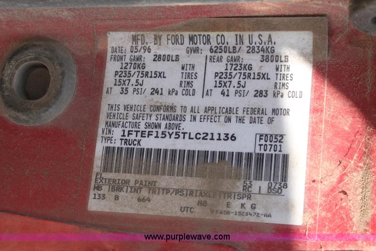 image for item W9269 1996 Ford F150 pickup truck