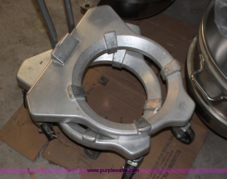 image for item W9438 Hobart HLB00 mixer