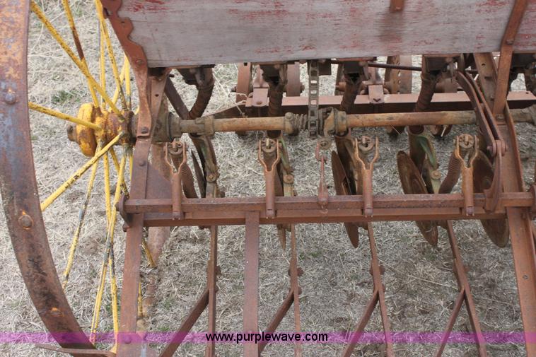 image for item AA9127 International drill