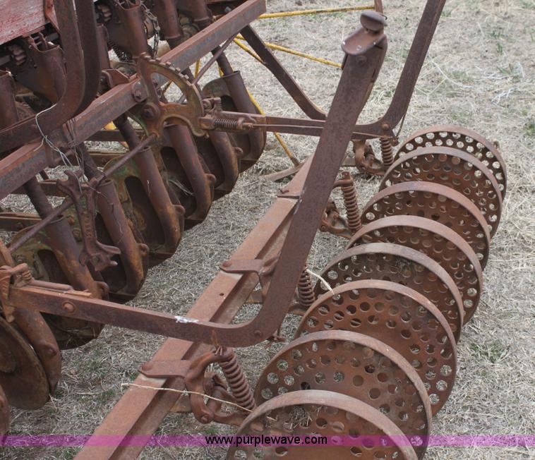 image for item AA9127 International drill