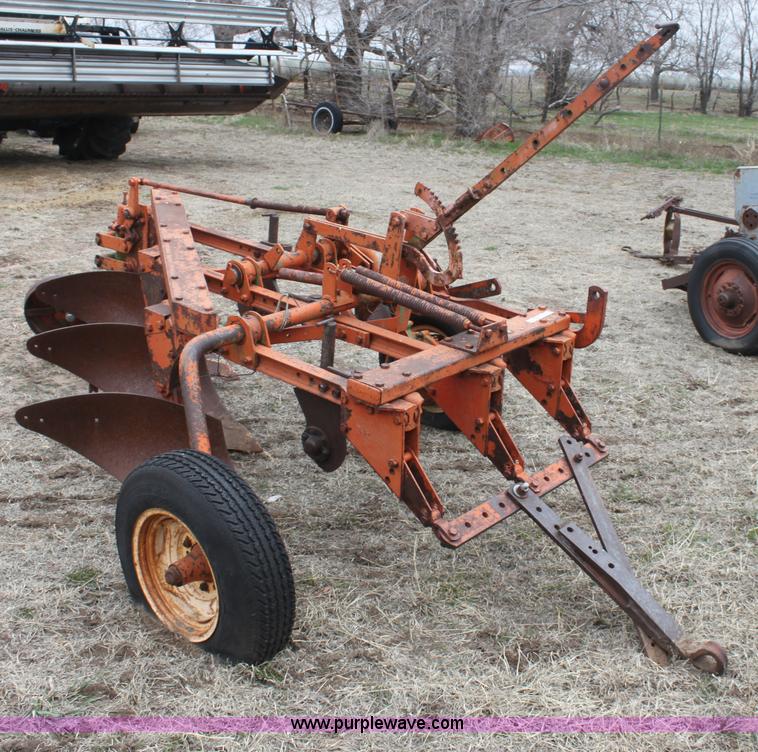 image for item AA9128 Allis three bottom plow