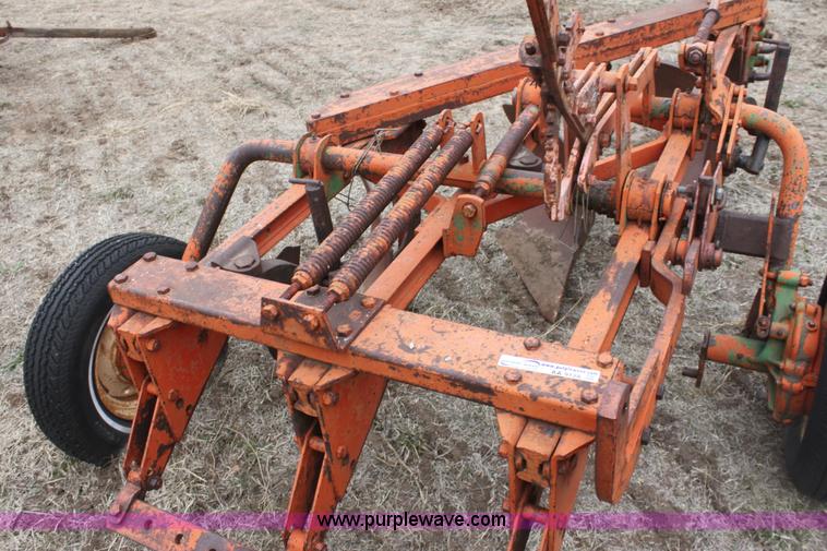 image for item AA9128 Allis three bottom plow
