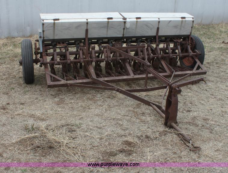 image for item AA9129 13 row alfalfa drill