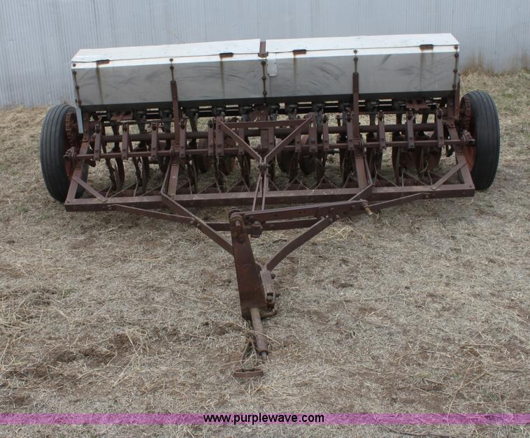 image for item AA9129 13 row alfalfa drill