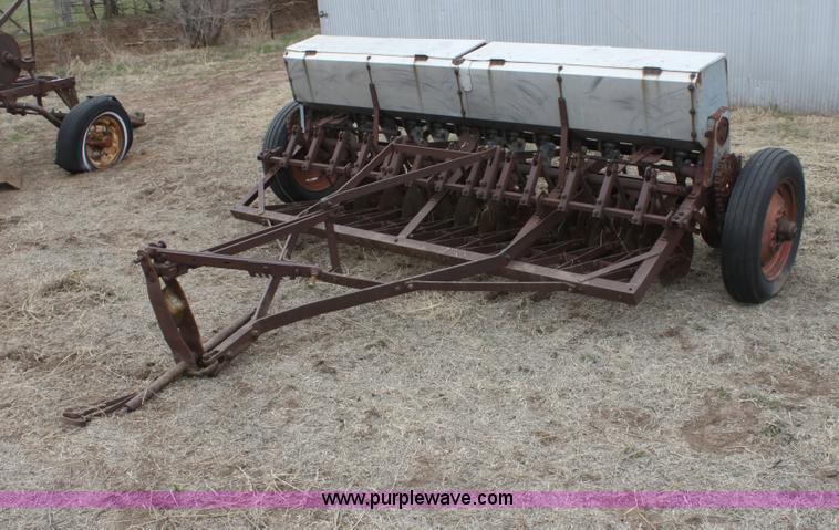 image for item AA9129 13 row alfalfa drill