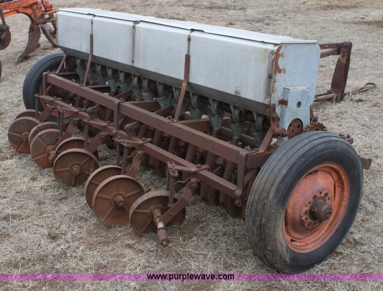 image for item AA9129 13 row alfalfa drill