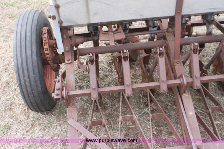 image for item AA9129 13 row alfalfa drill