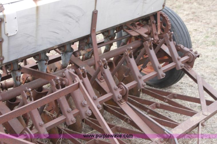 image for item AA9129 13 row alfalfa drill