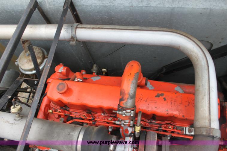 image for item AA9131 Allis Chalmers Gleaner L combine