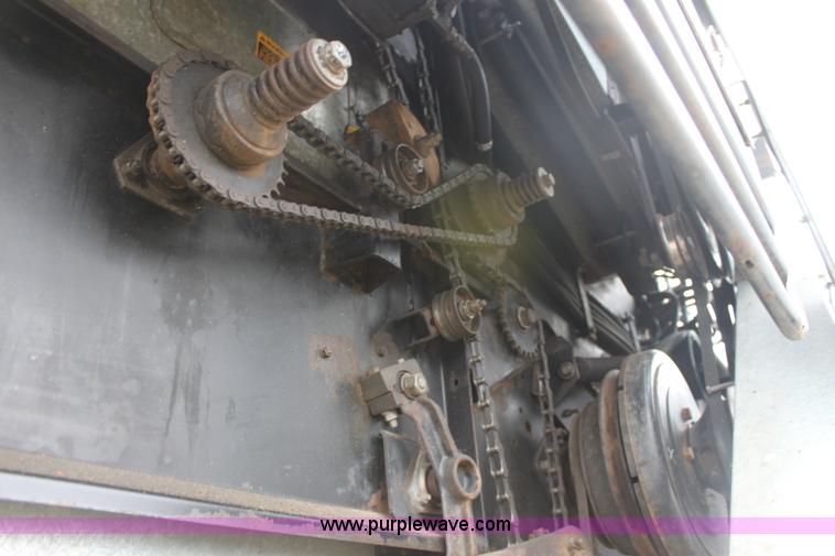 image for item AA9131 Allis Chalmers Gleaner L combine