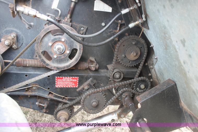 image for item AA9131 Allis Chalmers Gleaner L combine