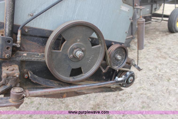 image for item AA9132 Allis Chalmers Gleaner L corn soybean special combine