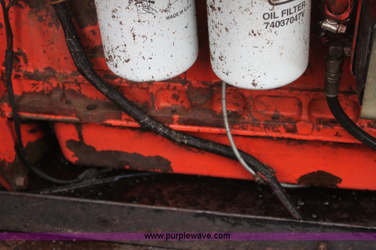 image for item AA9132 Allis Chalmers Gleaner L corn soybean special combine