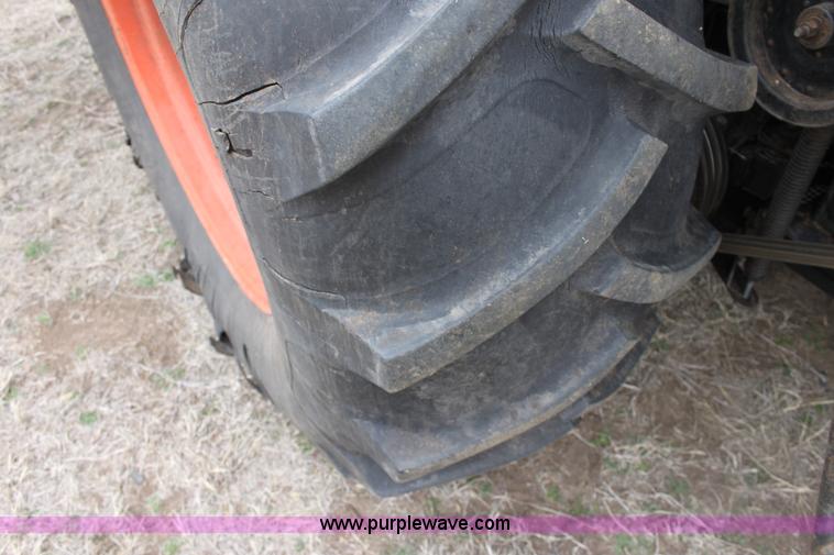 image for item AA9132 Allis Chalmers Gleaner L corn soybean special combine