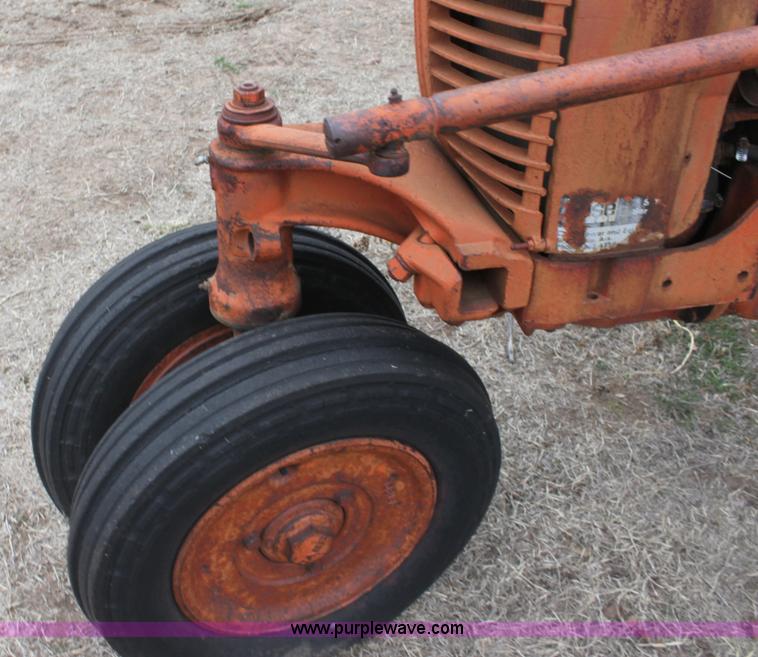 image for item AA9133 Case DC tractor