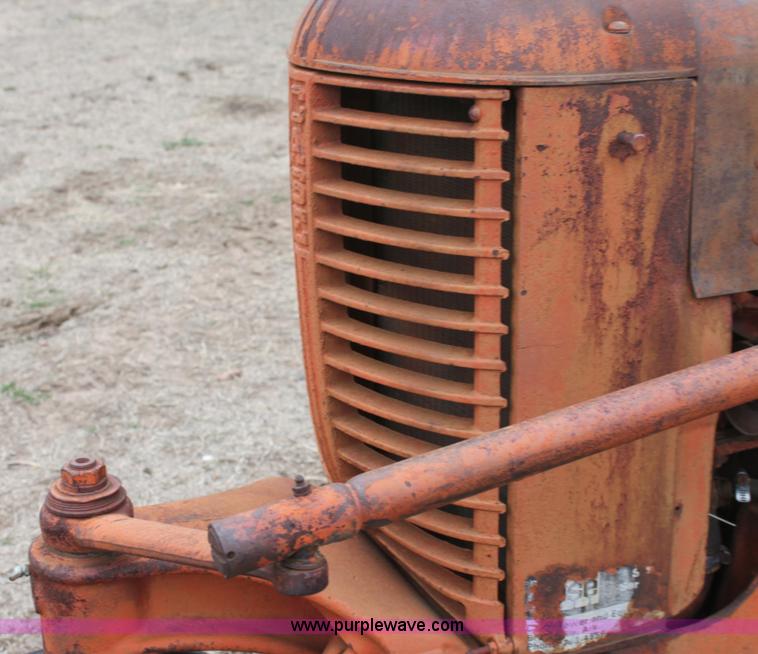 image for item AA9133 Case DC tractor