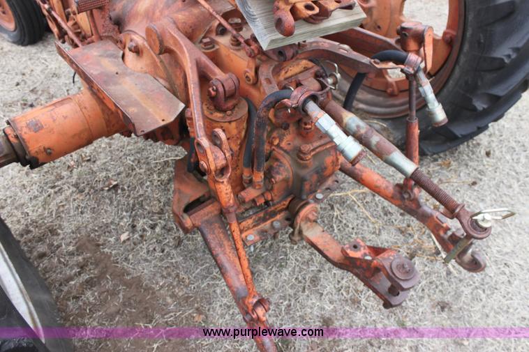 image for item AA9133 Case DC tractor