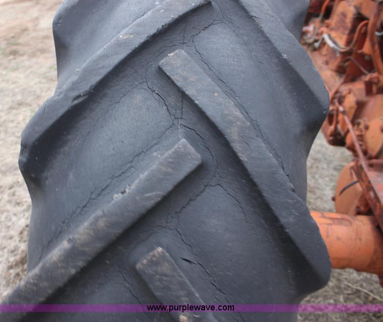 image for item AA9133 Case DC tractor