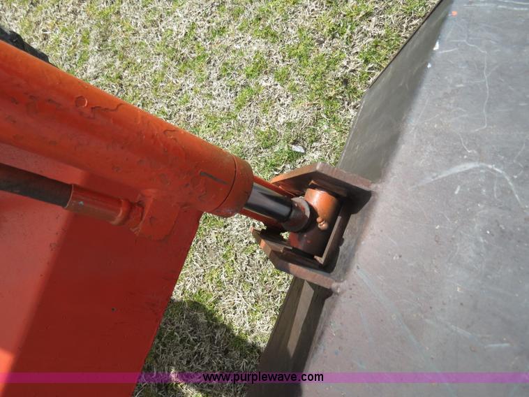 image for item B4678 2002 Kioti LK3054 MFWD tractor