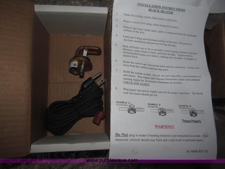 image for item B5420 1975 International F1066 row crop tractor