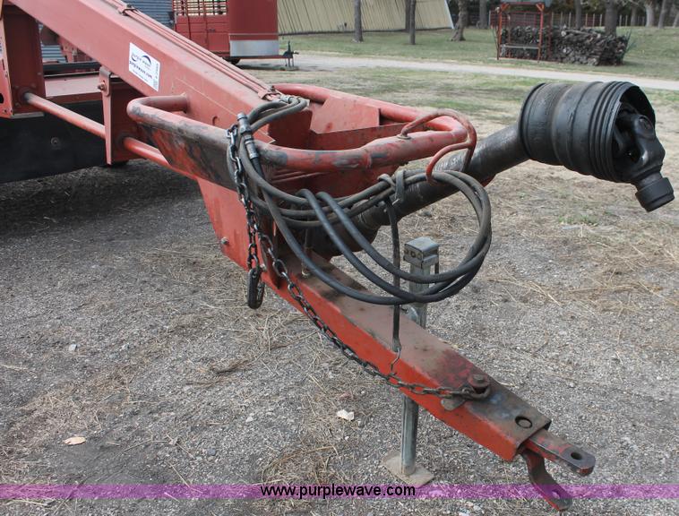 image for item E2989 Hesston 1340 swather