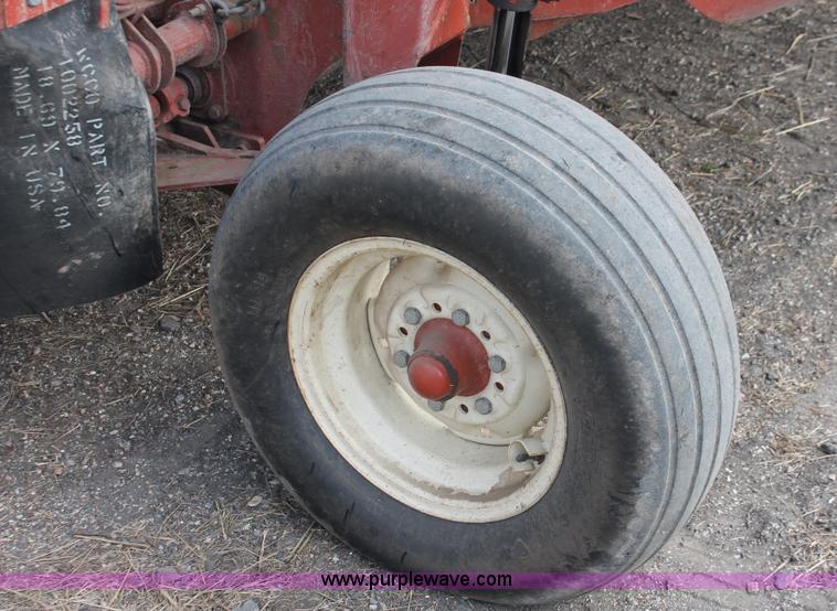 image for item E2989 Hesston 1340 swather