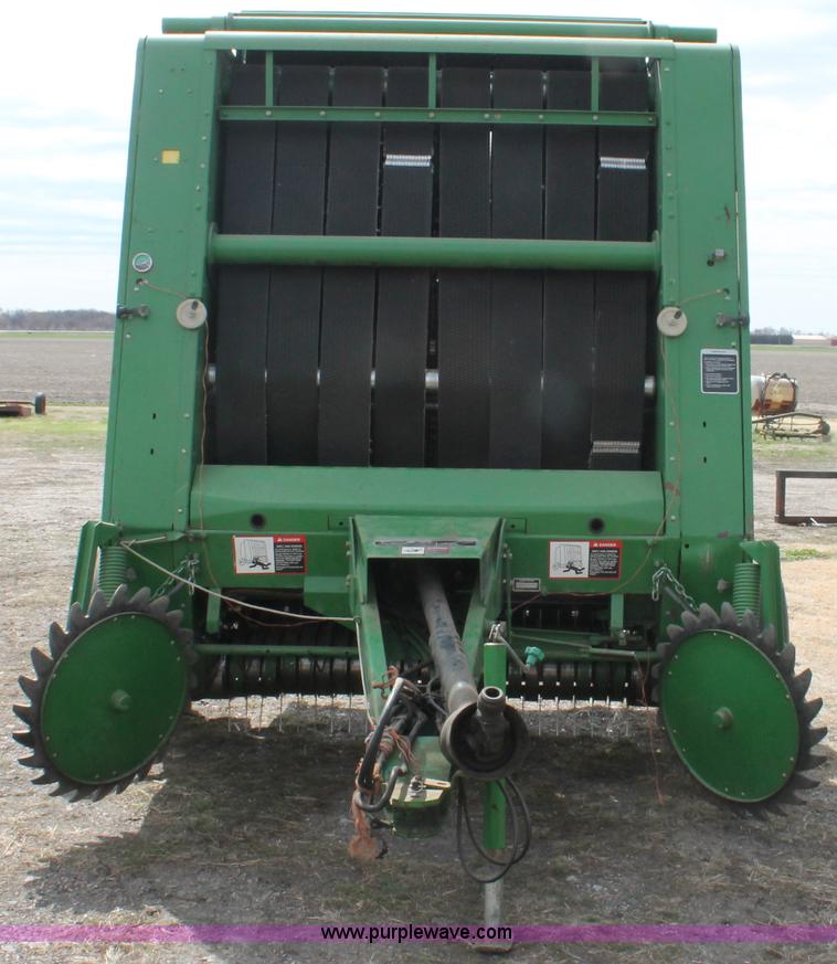 image for item E2993 John Deere 535 round baler