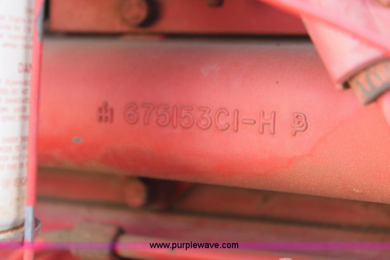 image for item E2997 1972 International Farmall 1066 tractor