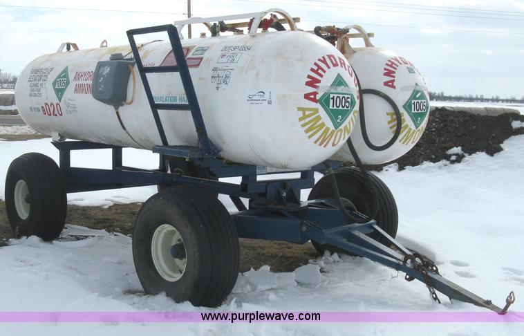 image for item E3116 Twin cylinder anhydrous ammonia nurse tanks