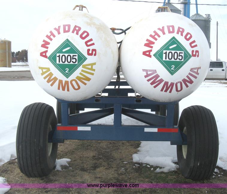 image for item E3116 Twin cylinder anhydrous ammonia nurse tanks