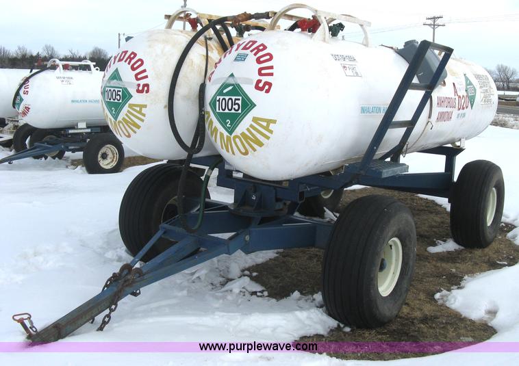 image for item E3116 Twin cylinder anhydrous ammonia nurse tanks