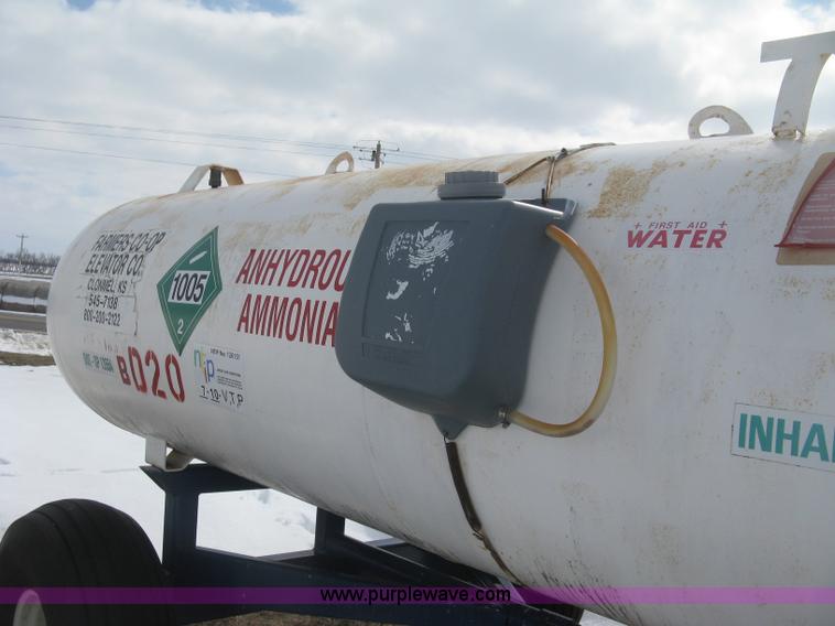 image for item E3116 Twin cylinder anhydrous ammonia nurse tanks