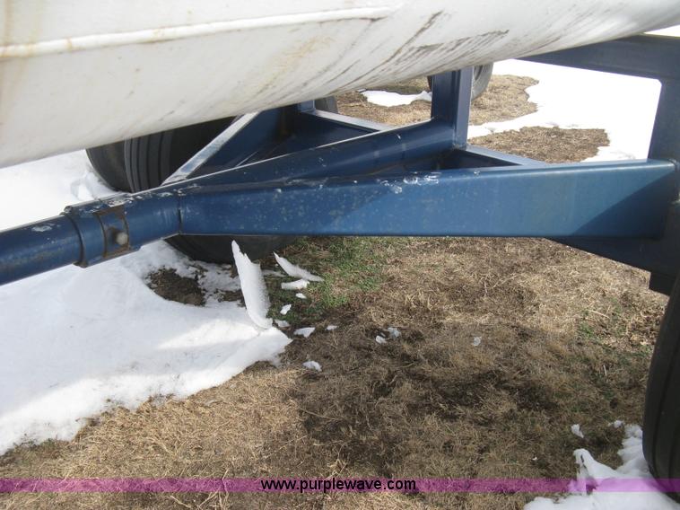 image for item E3116 Twin cylinder anhydrous ammonia nurse tanks