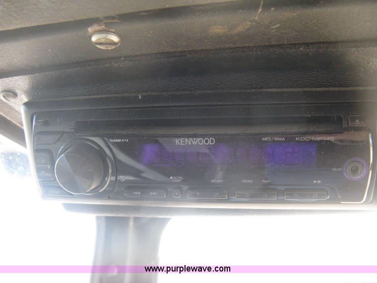 image for item E3142 Gleaner N5 combine