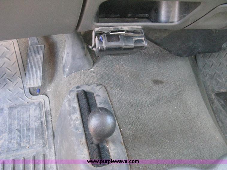 image for item E3153 2007 Chevrolet Silverado Classic 2500HD LT pickup truck