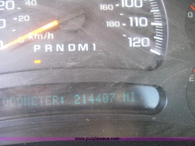 image for item E3153 2007 Chevrolet Silverado Classic 2500HD LT pickup truck