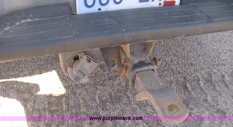 image for item E3153 2007 Chevrolet Silverado Classic 2500HD LT pickup truck