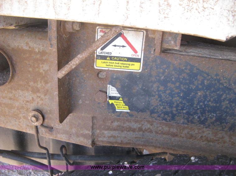 image for item E3153 2007 Chevrolet Silverado Classic 2500HD LT pickup truck