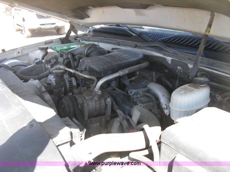 image for item E3153 2007 Chevrolet Silverado Classic 2500HD LT pickup truck