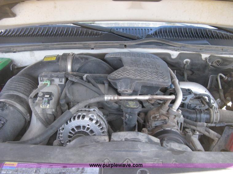 image for item E3153 2007 Chevrolet Silverado Classic 2500HD LT pickup truck