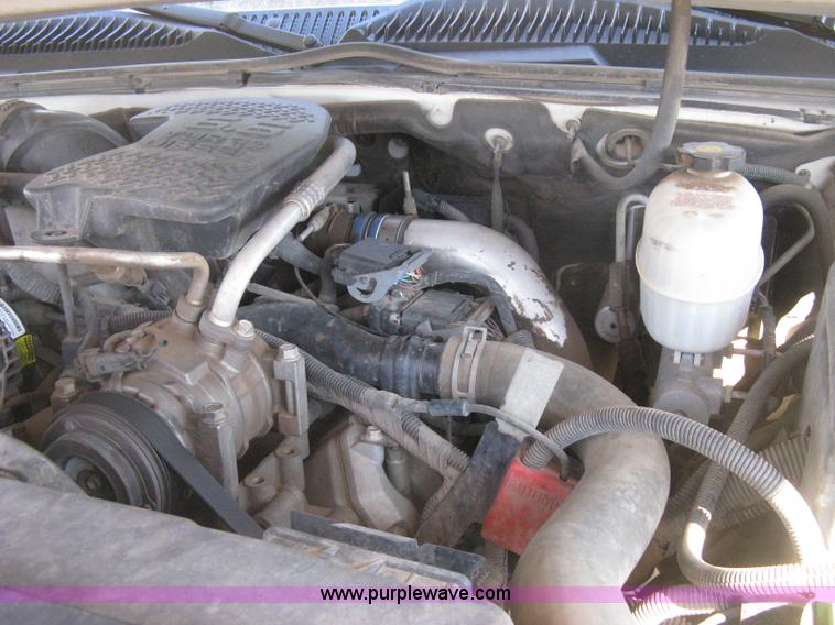 image for item E3153 2007 Chevrolet Silverado Classic 2500HD LT pickup truck