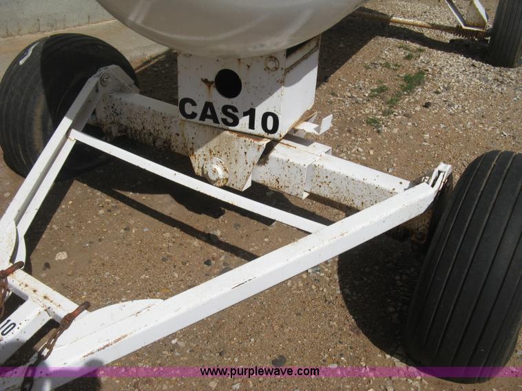 image for item E3220 Anhydrous ammonia tank on running gear