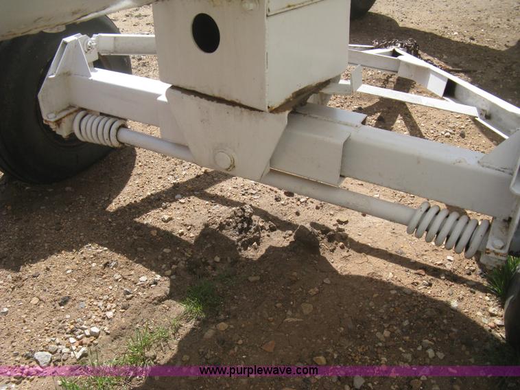 image for item E3221 Anhydrous ammonia tank on running gear