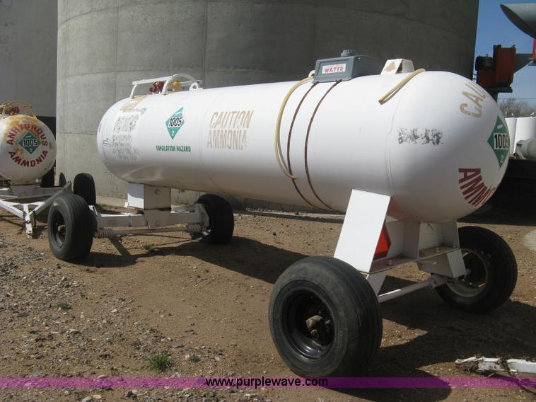 image for item E3222 Anhydrous ammonia tank on running gear