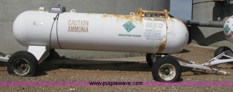 image for item E3223 Anhydrous ammonia tank on running gear