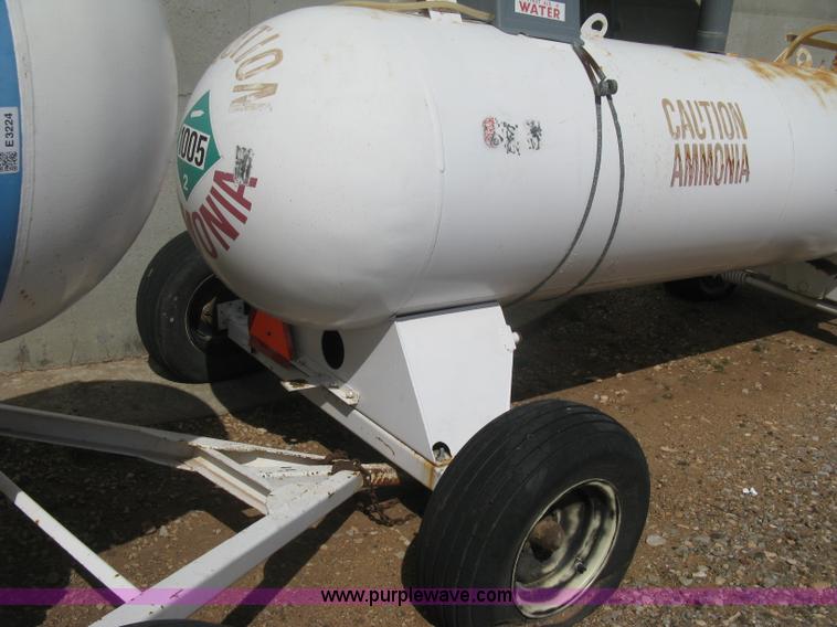image for item E3223 Anhydrous ammonia tank on running gear