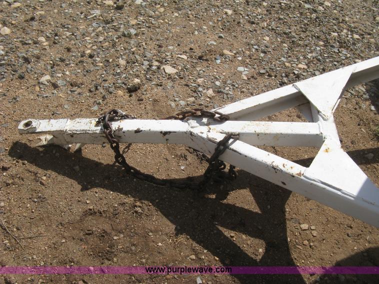 image for item E3223 Anhydrous ammonia tank on running gear